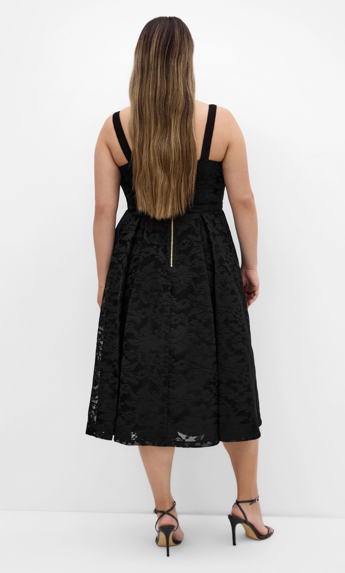 Elegant Fit‑and‑Flare Square‑Neck Sleeveless Zip‑Back Midi Plus Size Wedding Guest Dress
