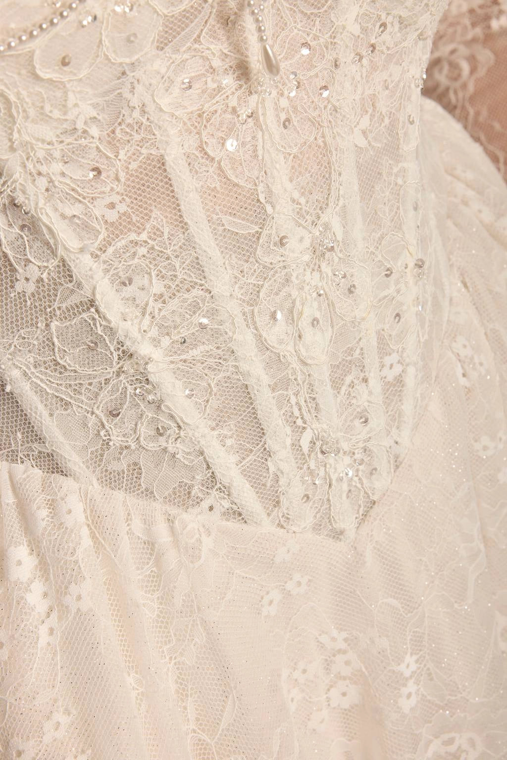 Romantic A-Line Sweetheart Long Sleeve Low V-Back Plus Size Wedding Dress