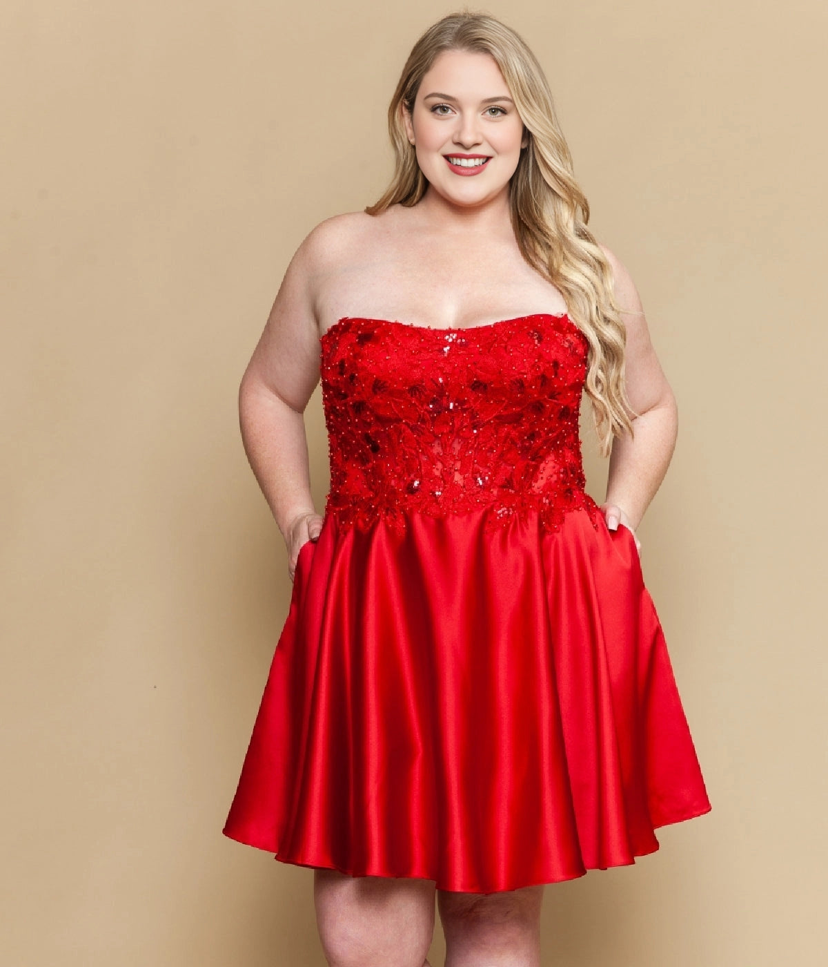 Stunning Plus Size A-Line Strapless Lace-Up Short Red Satin Homecoming Dress