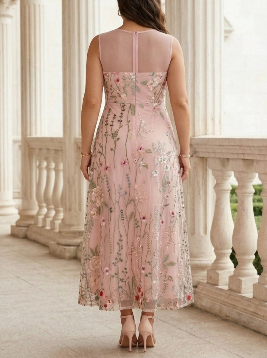 Soft A-Line Round Neck Three-Quarter-Sleeve Closed-Back Floor-Length Mother of the Bride Dresses