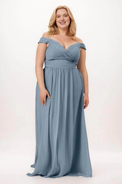 Roselledress dusty blue plus size bridesmaid dress with an off shoulder sweetheart neckline, ruched bodice and long A-line skirt.