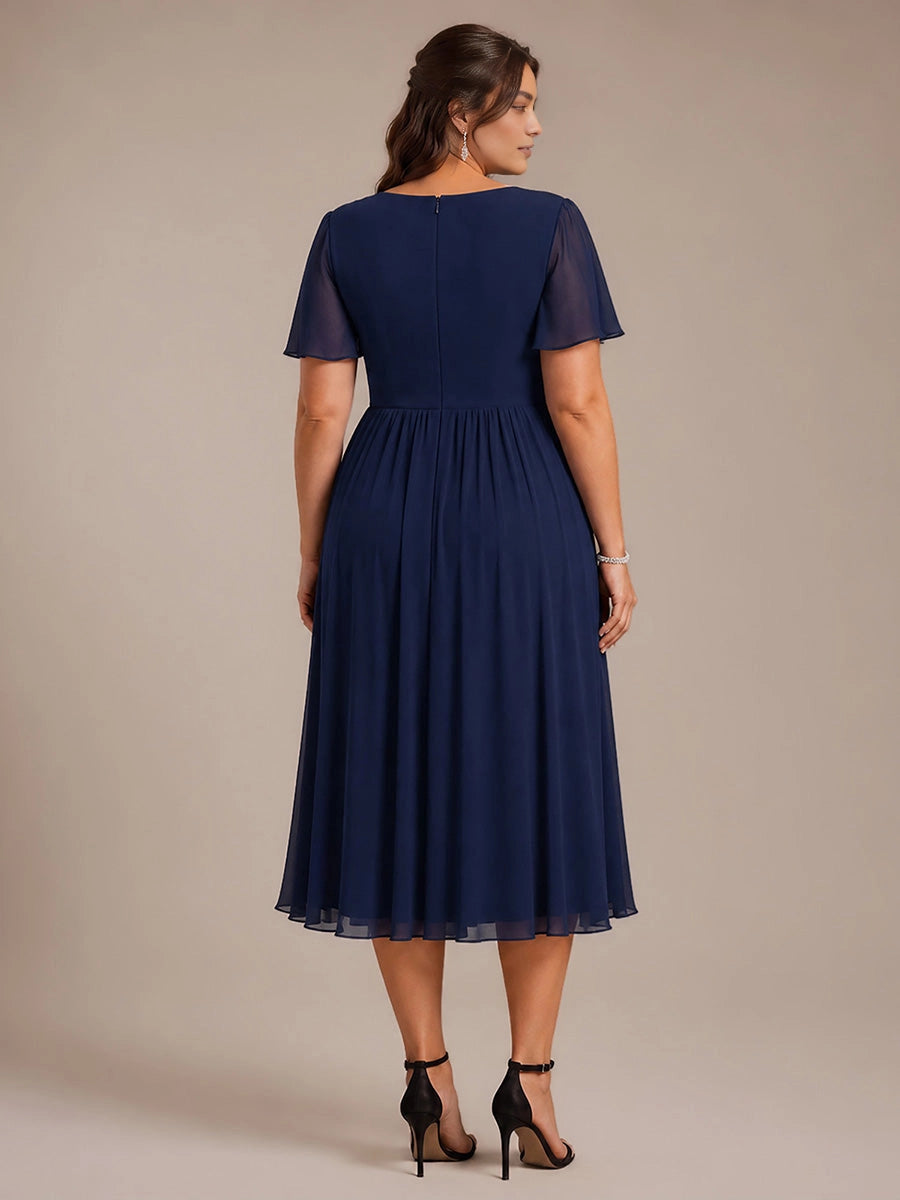 Roselledress Dark Green Plus‑Size V‑Neck Flutter Sleeve Lace Applique Midi Mother of the Bride Dress