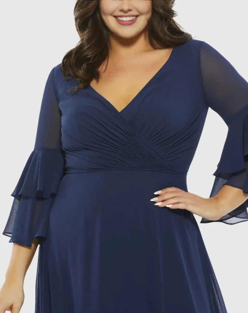 Graceful A‑Line V‑Neck Bell‑Sleeve Closed‑Back Floor‑Length Plus Size Bridesmaid Dress