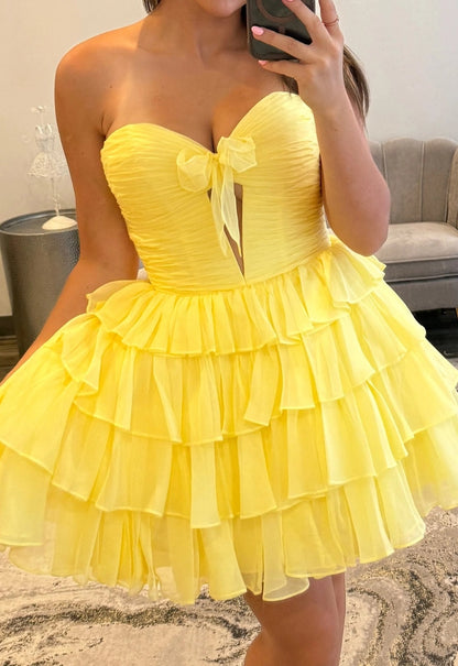 Roselledress Plus Size Chiffon Strapless Sweetheart Zipper Back Short Homecoming Dress