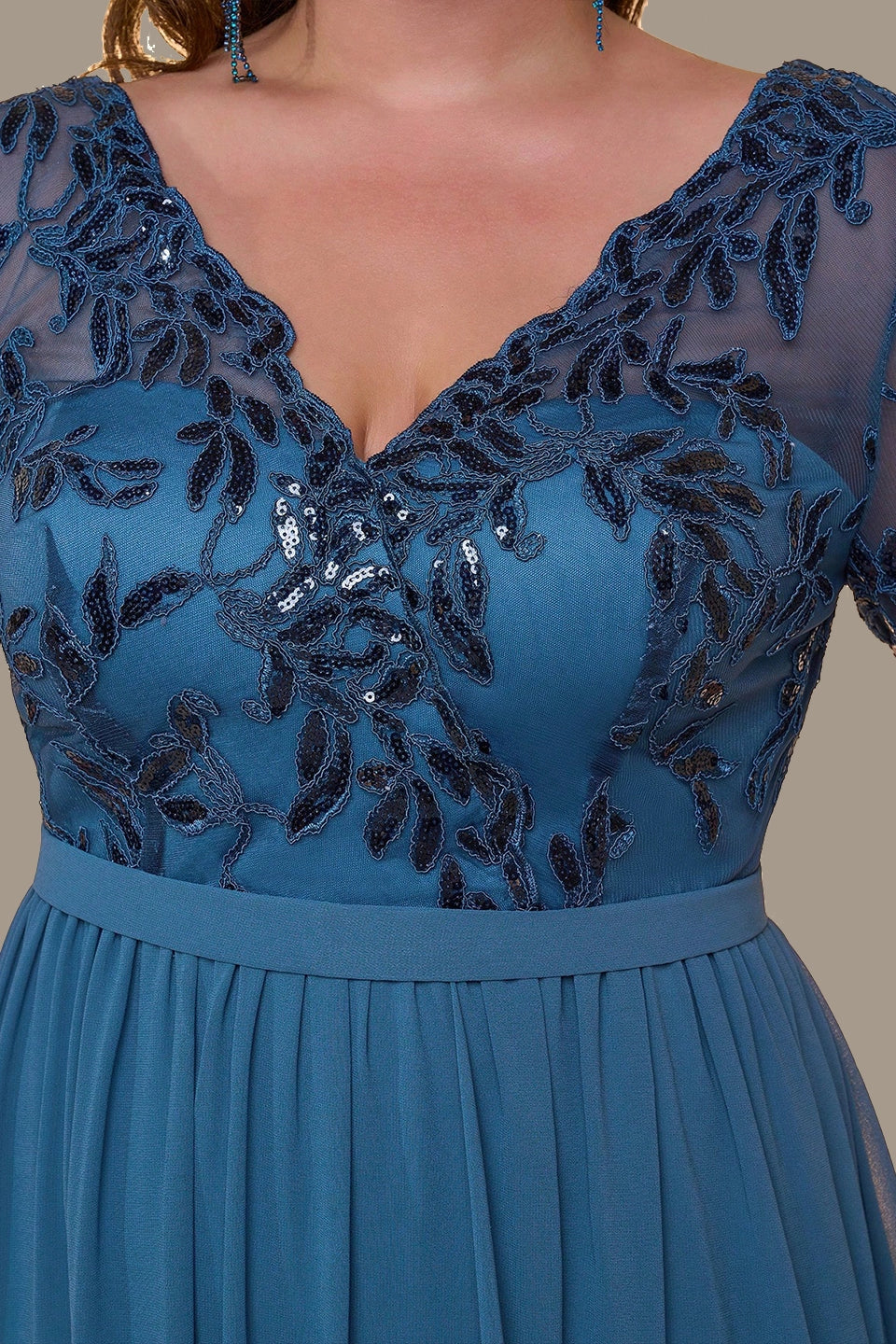 Elegant A-Line V-Neck Short Sleeve V-Back Floor-Length Mother of the Bride Dress