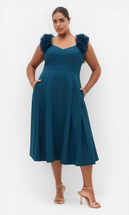 Elegant A-Line Sweetheart Floral Strap V-Back Tea-Length Plus Size Wedding Guest Dress