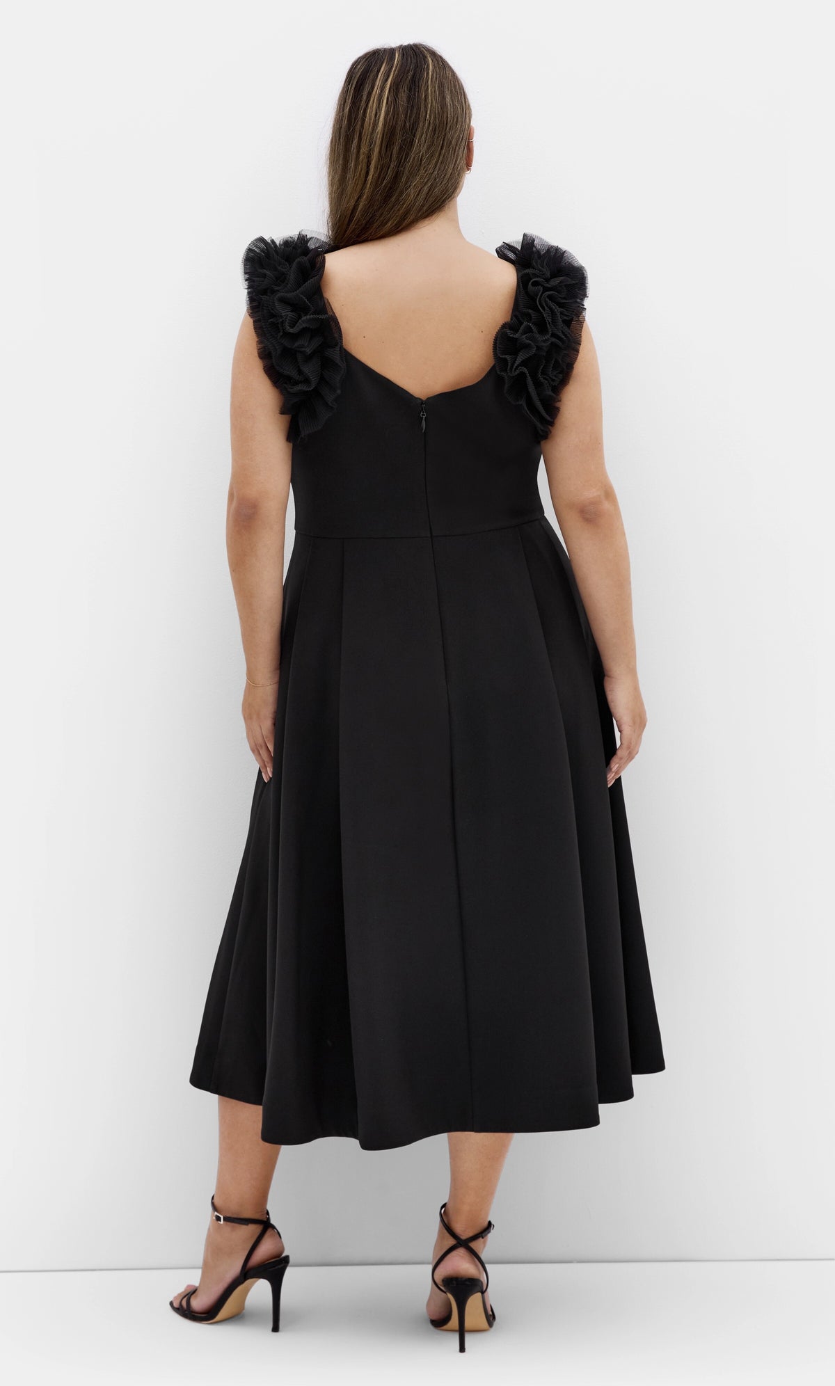 Elegant A-Line Sweetheart Floral Strap V-Back Tea-Length Plus Size Wedding Guest Dress