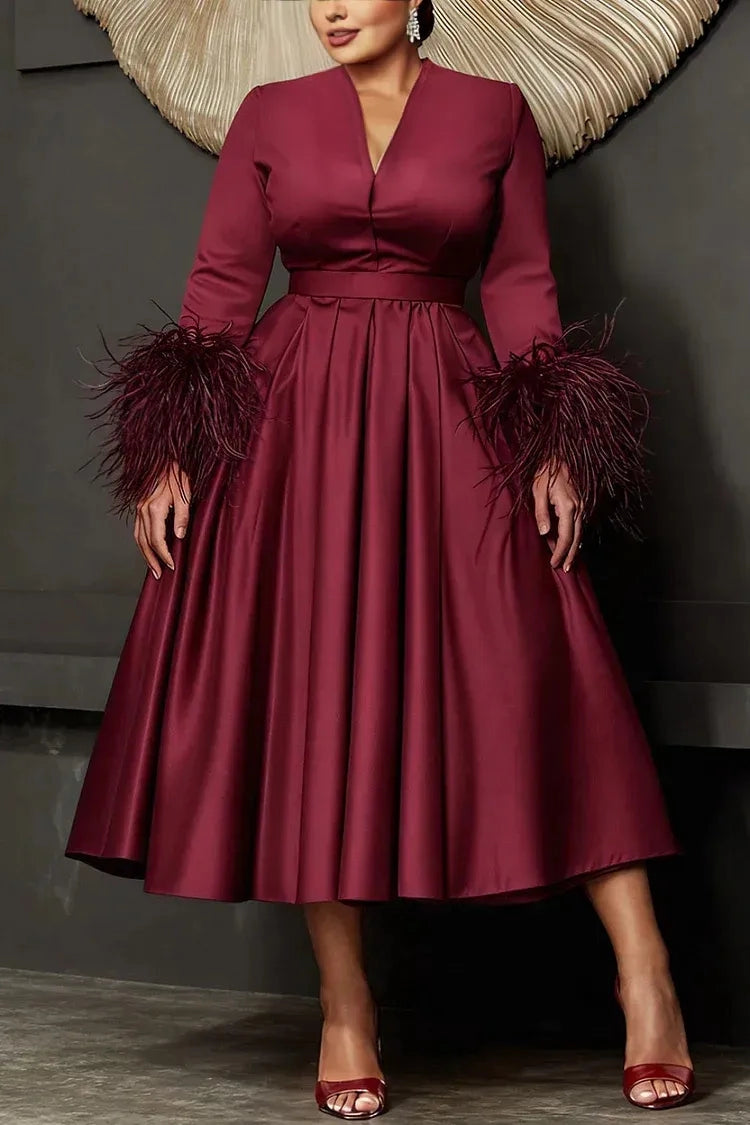 Chic A‑Line V‑Neck Long‑Sleeve Closed‑Back Midi‑Length Plus Size Wedding Guest Dress