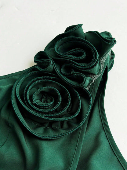 Plus Size Emerald‑Green A‑Line V‑Neck Sleeveless Simple‑Back Floor‑Length Prom Dress 