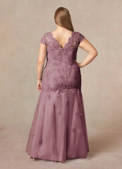 Roselledress mauve lace formal gown v‑back cap sleeve plus size mother of bride floor length dress back view