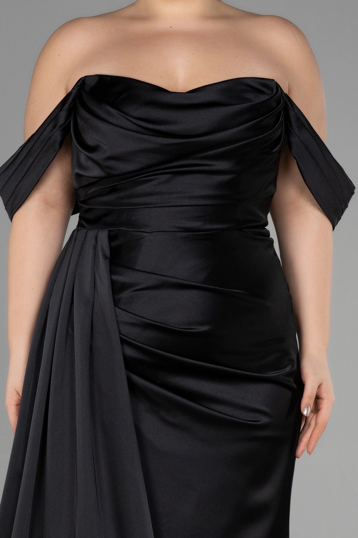 Glamorous Plus Size Mermaid Off Shoulder Zipper Back Long Evening Dress