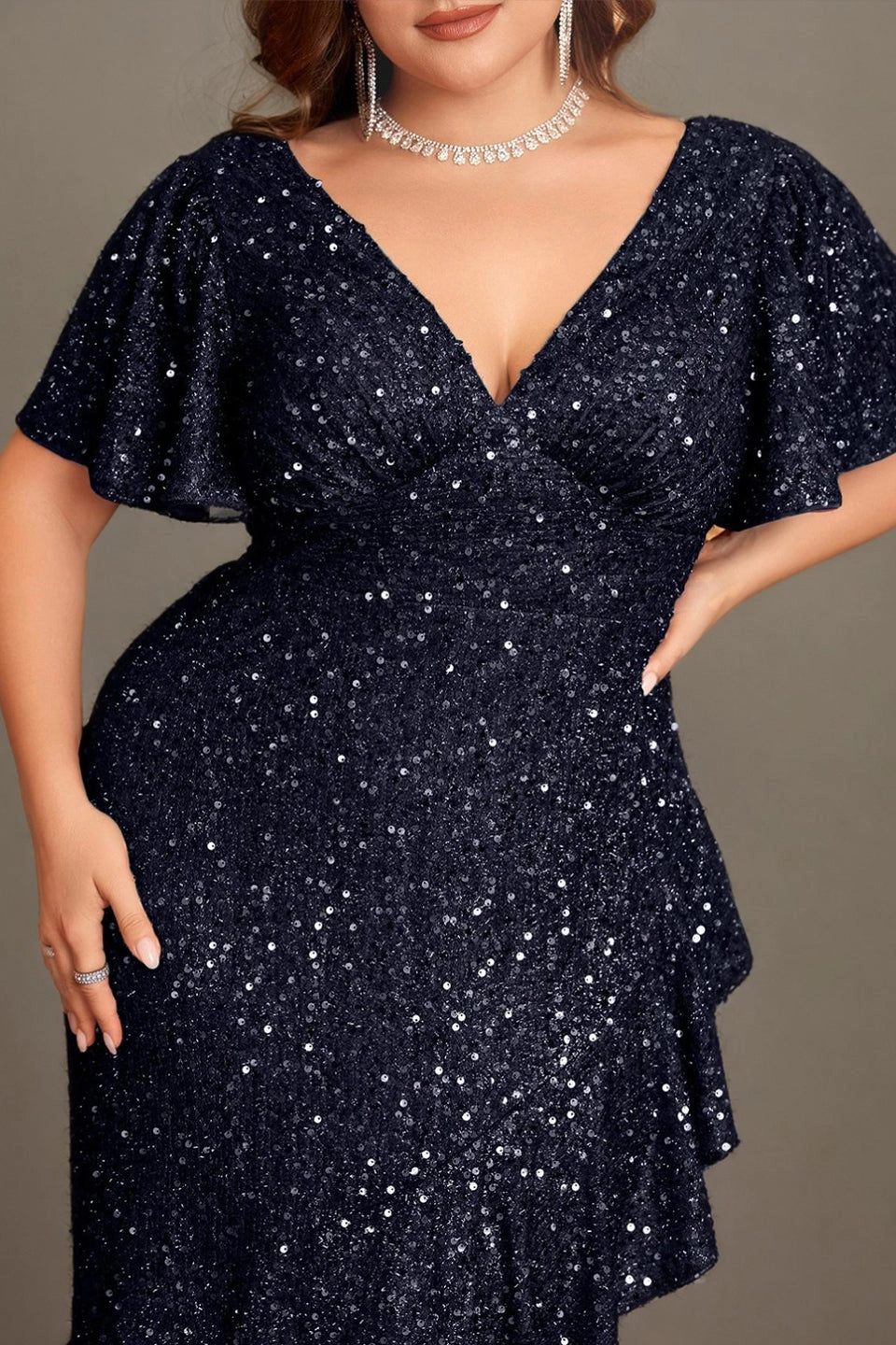 Glamorous Plus Size Sheath V-Neck Short-Sleeve V-Back Long Evening Dress