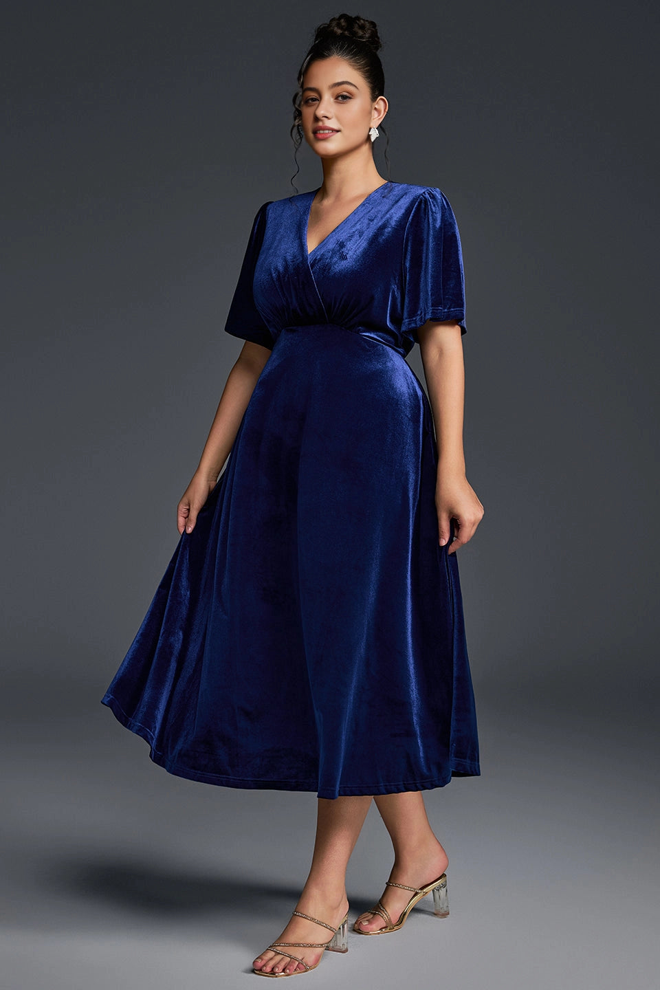 Luxurious A-Line V-Neck Short-Sleeve Solid-Back Midi-Length Plus Size Mother Of Bride Dress