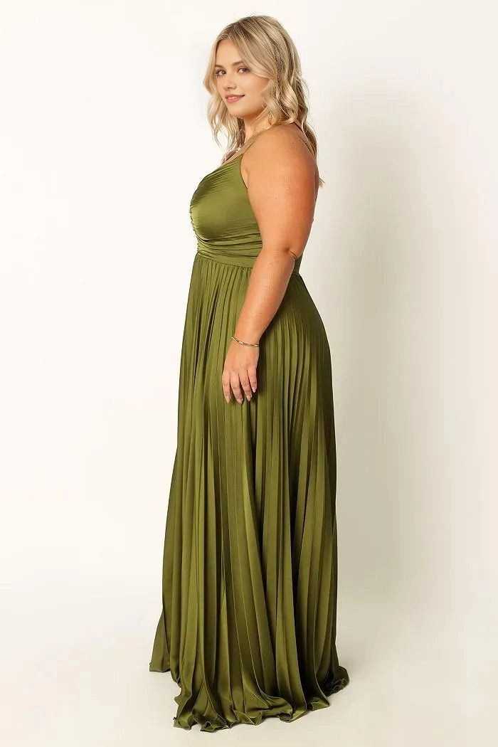 Elegant A‑Line Sweetheart Spaghetti‑Strap Straight‑Back Floor‑Length Plus Size Bridesmaid Dress