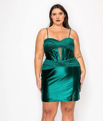 Chic Plus Size Bodycon Sweetheart Short Black Satin Homecoming Dress