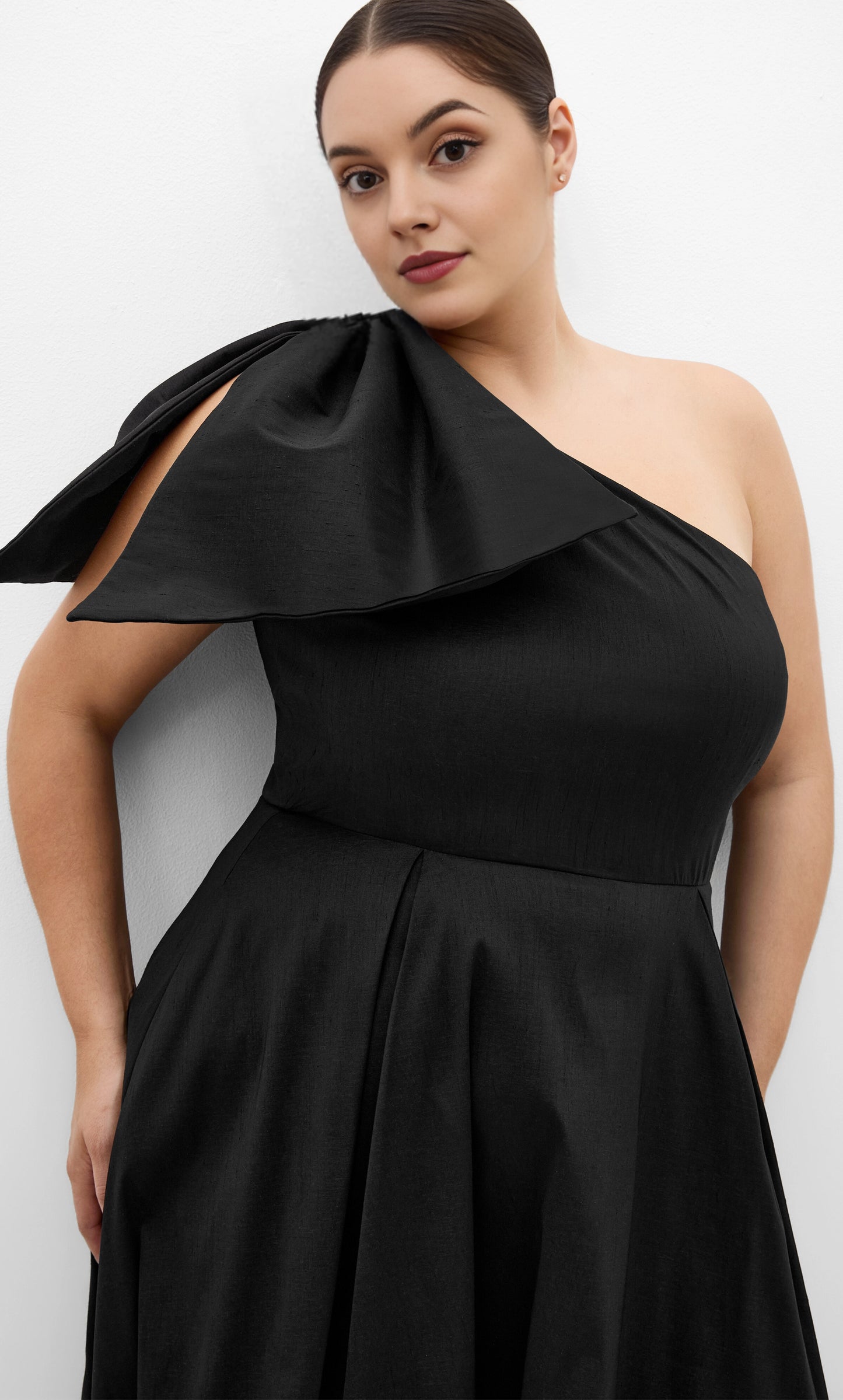 Burgundy One‑Shoulder Bow High‑Low A‑Line Plus Size Wedding Guest Dress