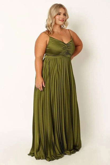Elegant A‑Line Sweetheart Spaghetti‑Strap Straight‑Back Floor‑Length Plus Size Bridesmaid Dress