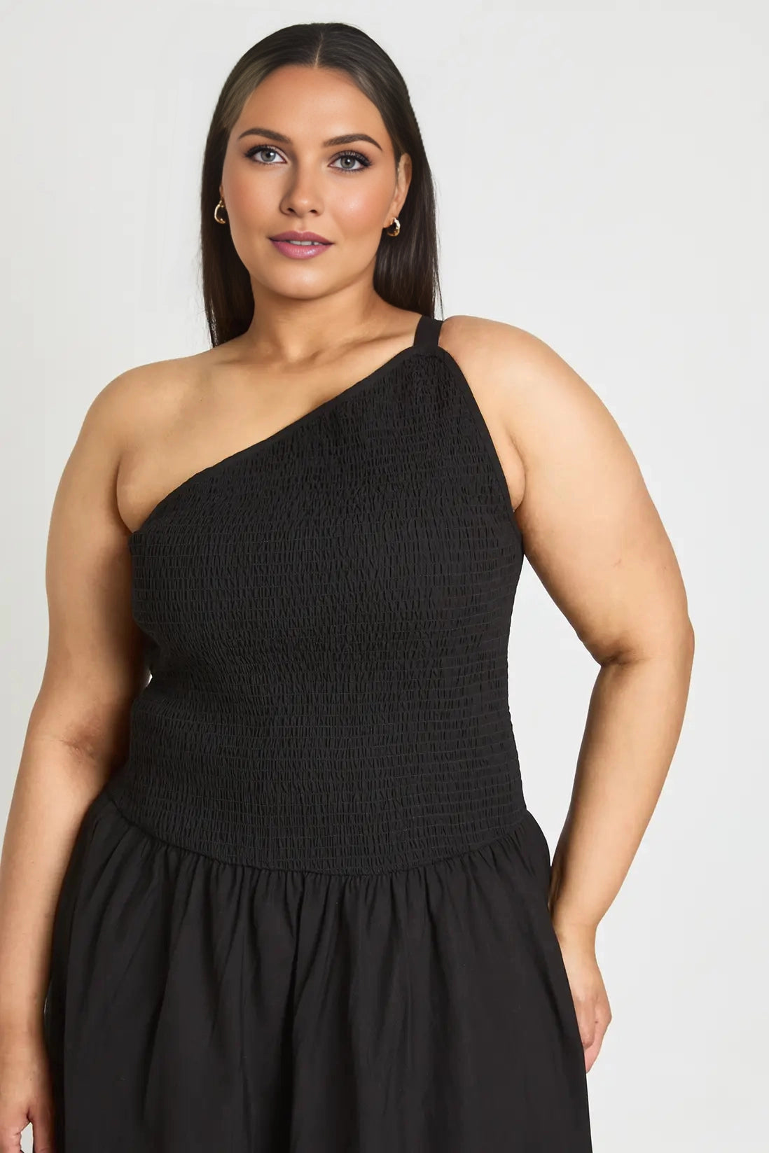 Relaxed A‑Line One‑Shoulder Sleeveless Smocked Back Maxi Plus Size Wedding Guest Dress