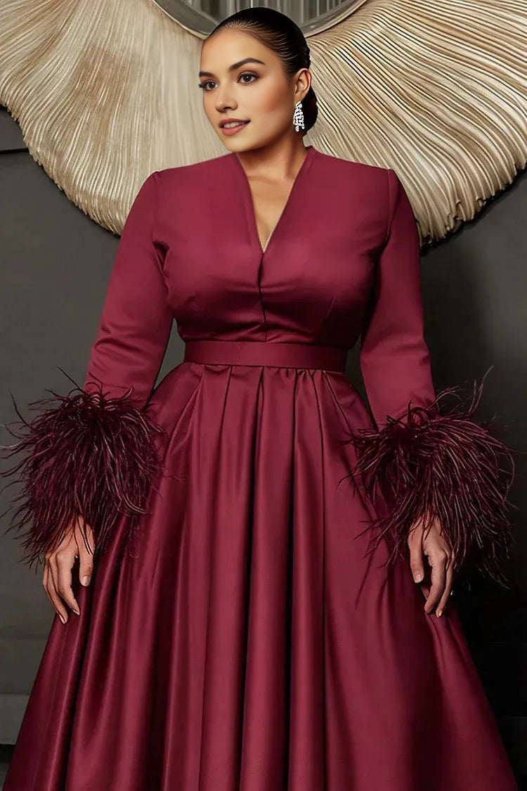 Chic A‑Line V‑Neck Long‑Sleeve Closed‑Back Midi‑Length Plus Size Wedding Guest Dress