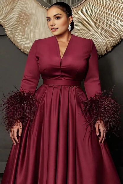 Chic A‑Line V‑Neck Long‑Sleeve Closed‑Back Midi‑Length Plus Size Wedding Guest Dress