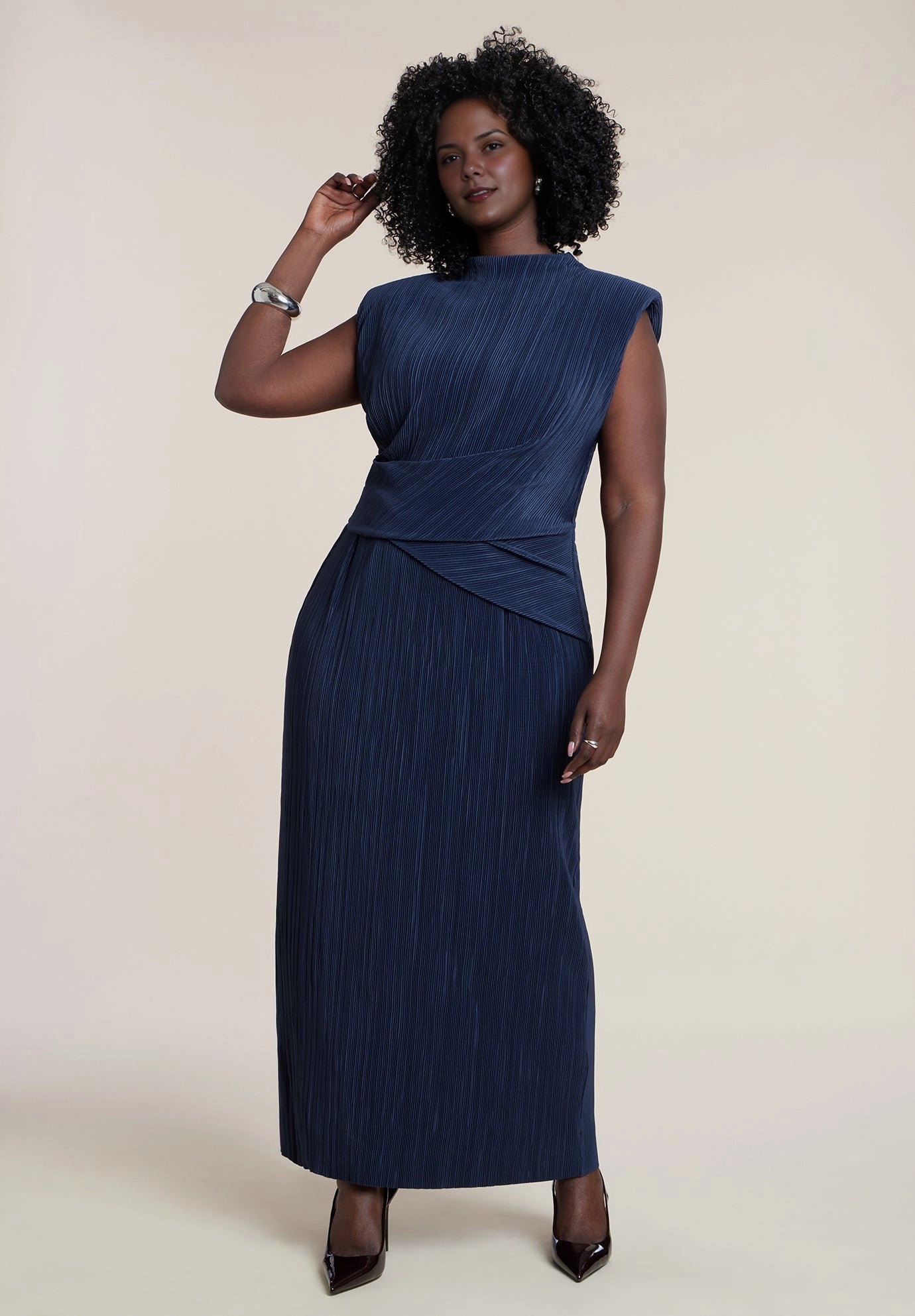 Roselledress Elegant Sheath High Neck Cap Sleeve Zip-Back Midi Plus Size Wedding Guest Dress