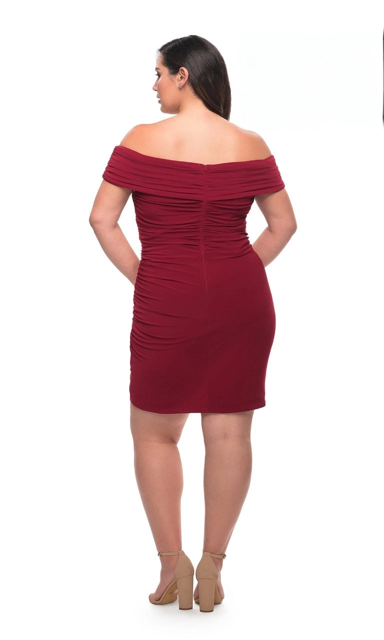 Burgundy plus size off-the-shoulder ruched zip back short homecoming dress back view by Roselle Dress