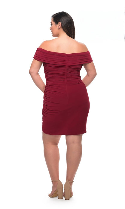 Burgundy plus size off-the-shoulder ruched zip back short homecoming dress back view by Roselle Dress