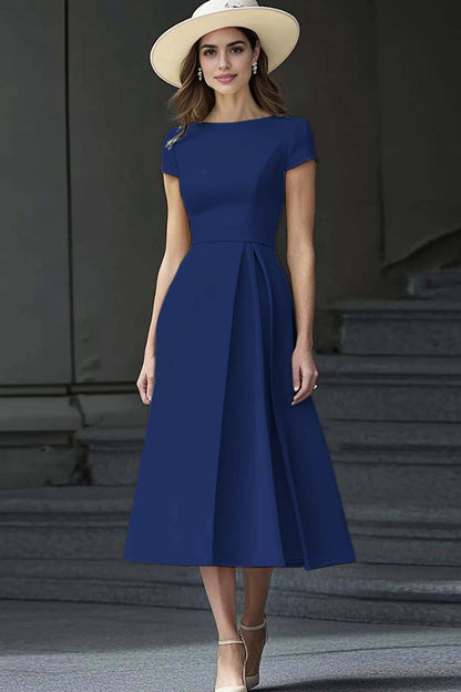 Elegant Plus-Size A-Line Round-Neck Short-Sleeve Closed-Back Mother of the Bride Dress