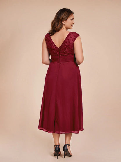 Back view Roselledress burgundy formal midi gown, plus size mother of bride dress with deep v‑back zipper closure