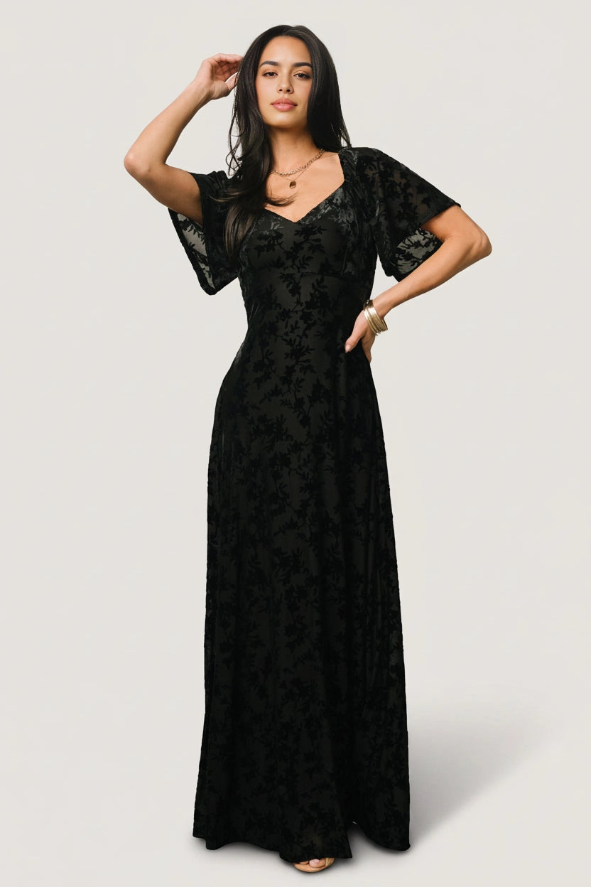 Plus Size Elegant A‑Line Sweetheart Short‑Sleeve Smocked‑Back Floor‑Length Mother Of The Bride Dress