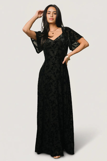 Plus Size Elegant A‑Line Sweetheart Short‑Sleeve Smocked‑Back Floor‑Length Mother Of The Bride Dress
