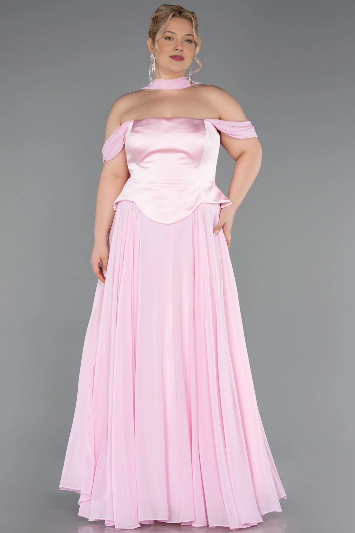 Elegant A-Line Off-Shoulder Short-Sleeve Open-Back Floor-Length Plus Size Wedding Guest Dress