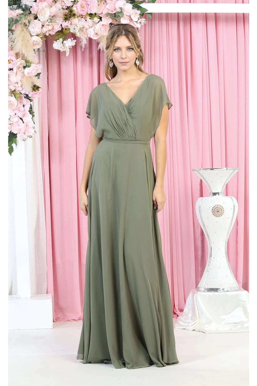 Elegant Plus Size A-Line V-Neck Flutter-Sleeve Open-Back Maxi Mother of Bride Dress
