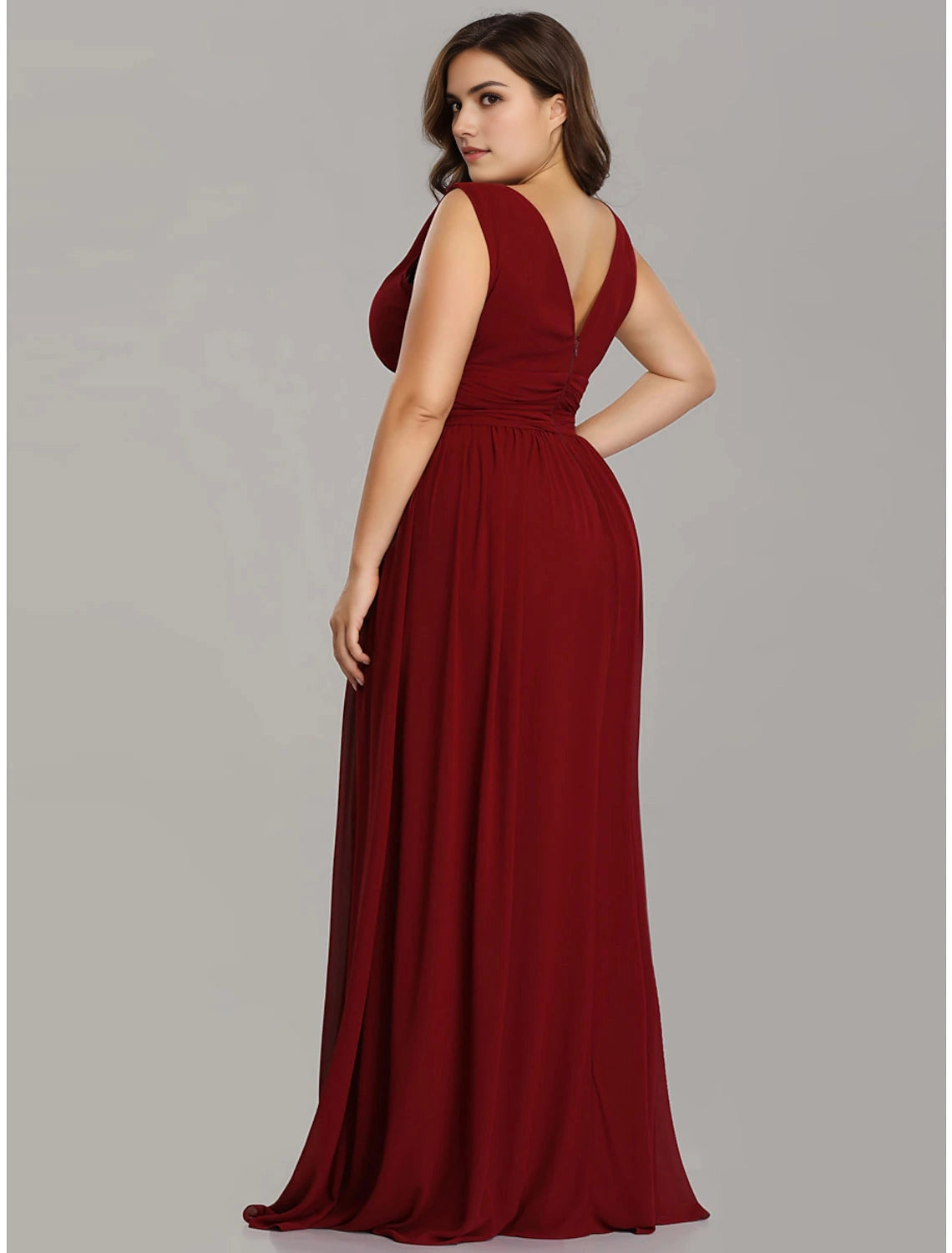 Elegant A‑Line V‑Neck Sleeveless Ruched‑Back Floor‑Length Plus Size Bridesmaid Dress