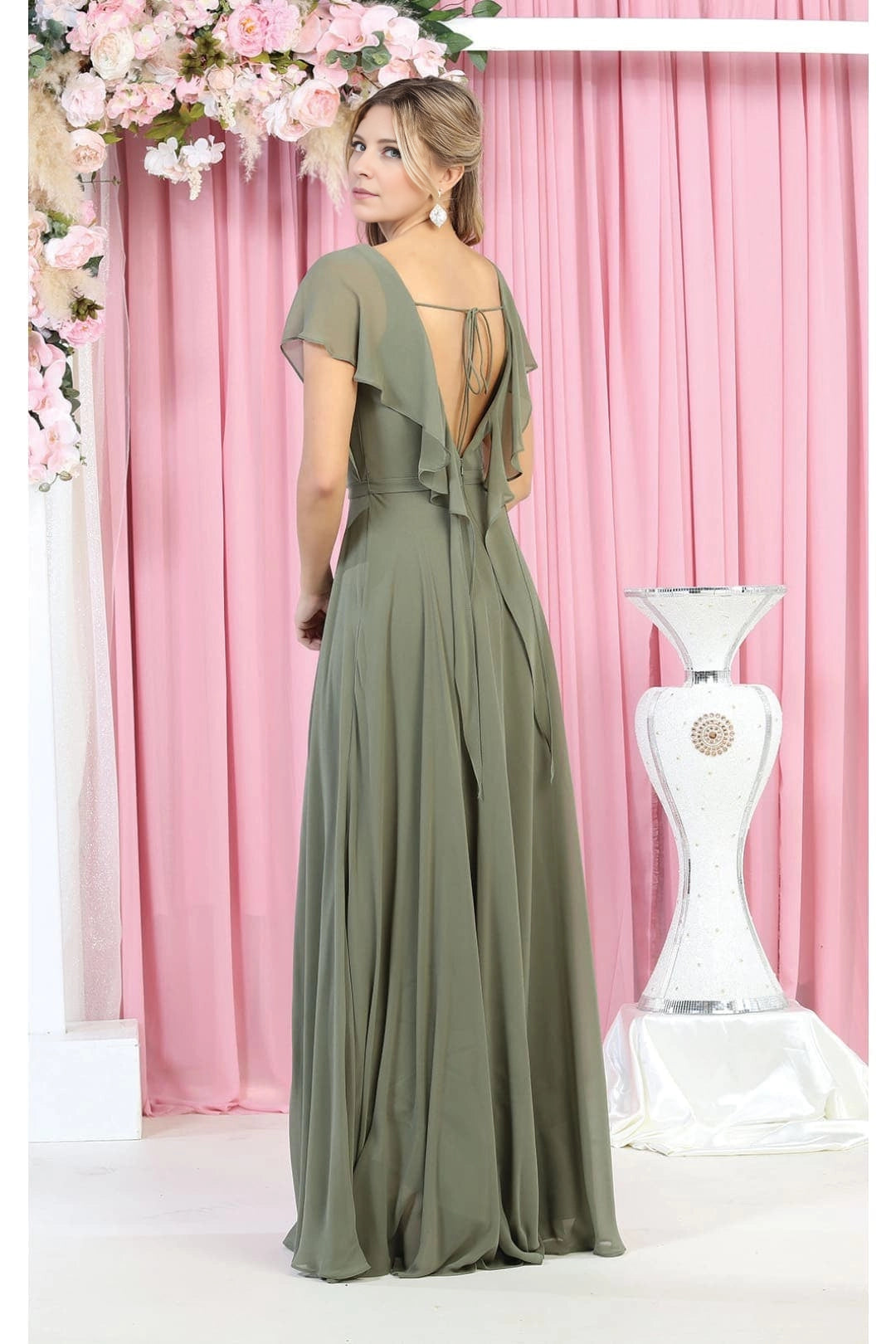 Elegant Plus Size A-Line V-Neck Flutter-Sleeve Open-Back Maxi Mother of Bride Dress
