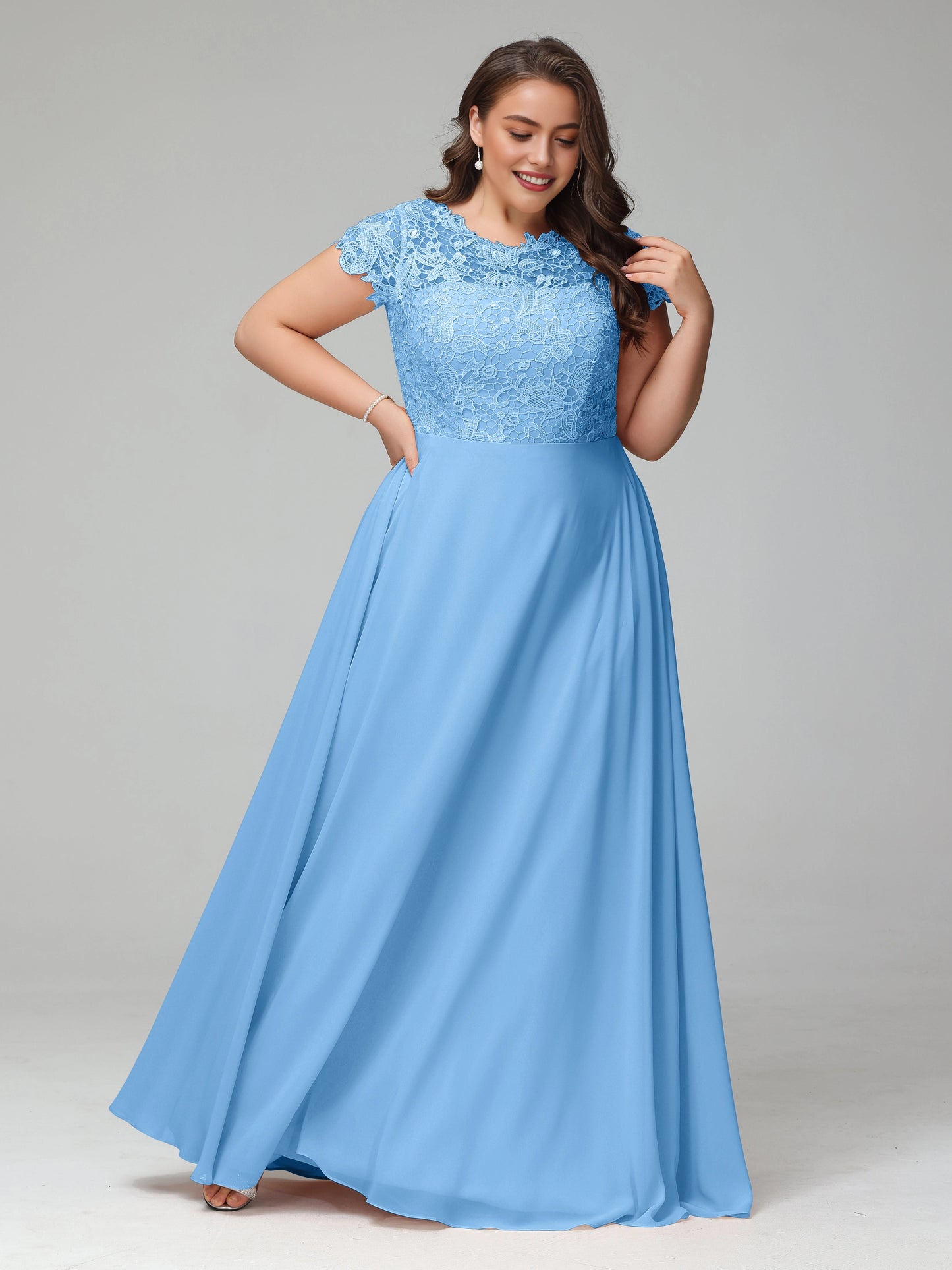 Elegant A‑Line Scalloped Neck Cap Sleeve Keyhole Back Floor Length Plus Size Mother Of The Bride Dress