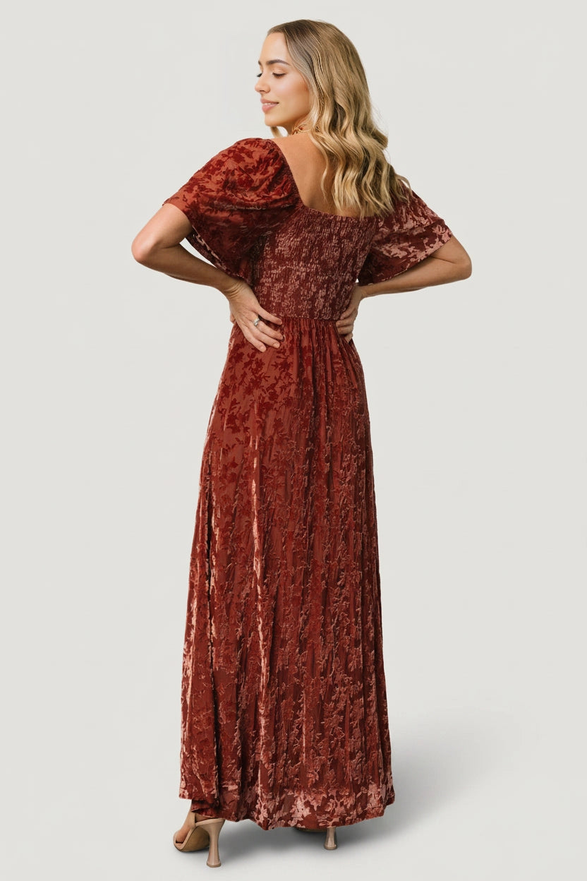 Plus Size Elegant A‑Line Sweetheart Short‑Sleeve Smocked‑Back Floor‑Length Mother Of The Bride Dress