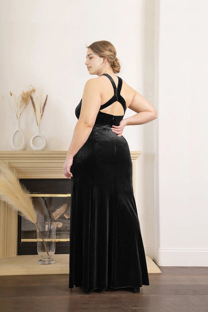 Elegant Plus Size A-Line Halter Neck Sleeveless Cutout Back Maxi Bridesmaid Dress