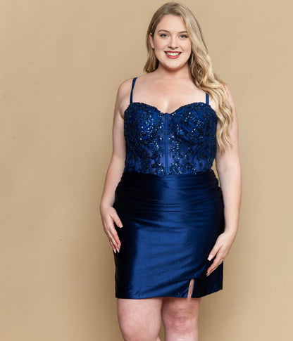 Stunning Plus Size Bodycon Sweetheart Lace-Up Short Emerald Satin Homecoming Dress