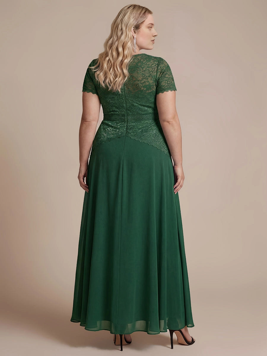Plus Size Lace Bodice Short Sleeve Round Neck Long Mother of Bride Dress