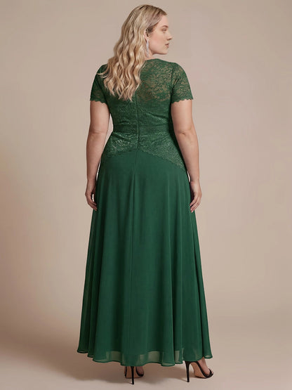Plus Size Lace Bodice Short Sleeve Round Neck Long Mother of Bride Dress