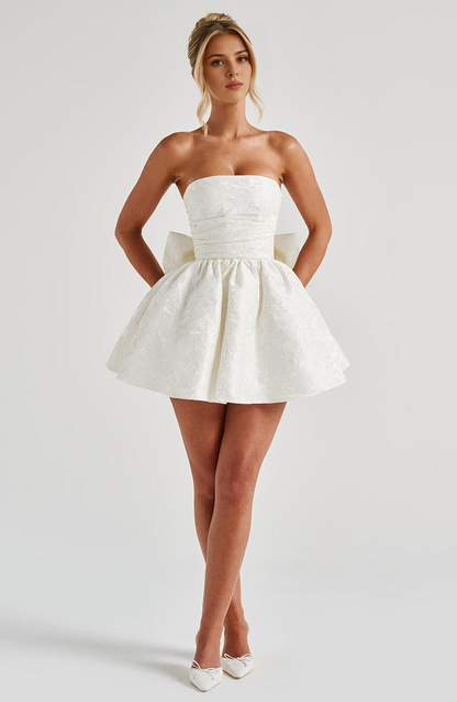 Chic A-Line Strapless Sleeveless Lace Up Back Mini Homecoming Dress