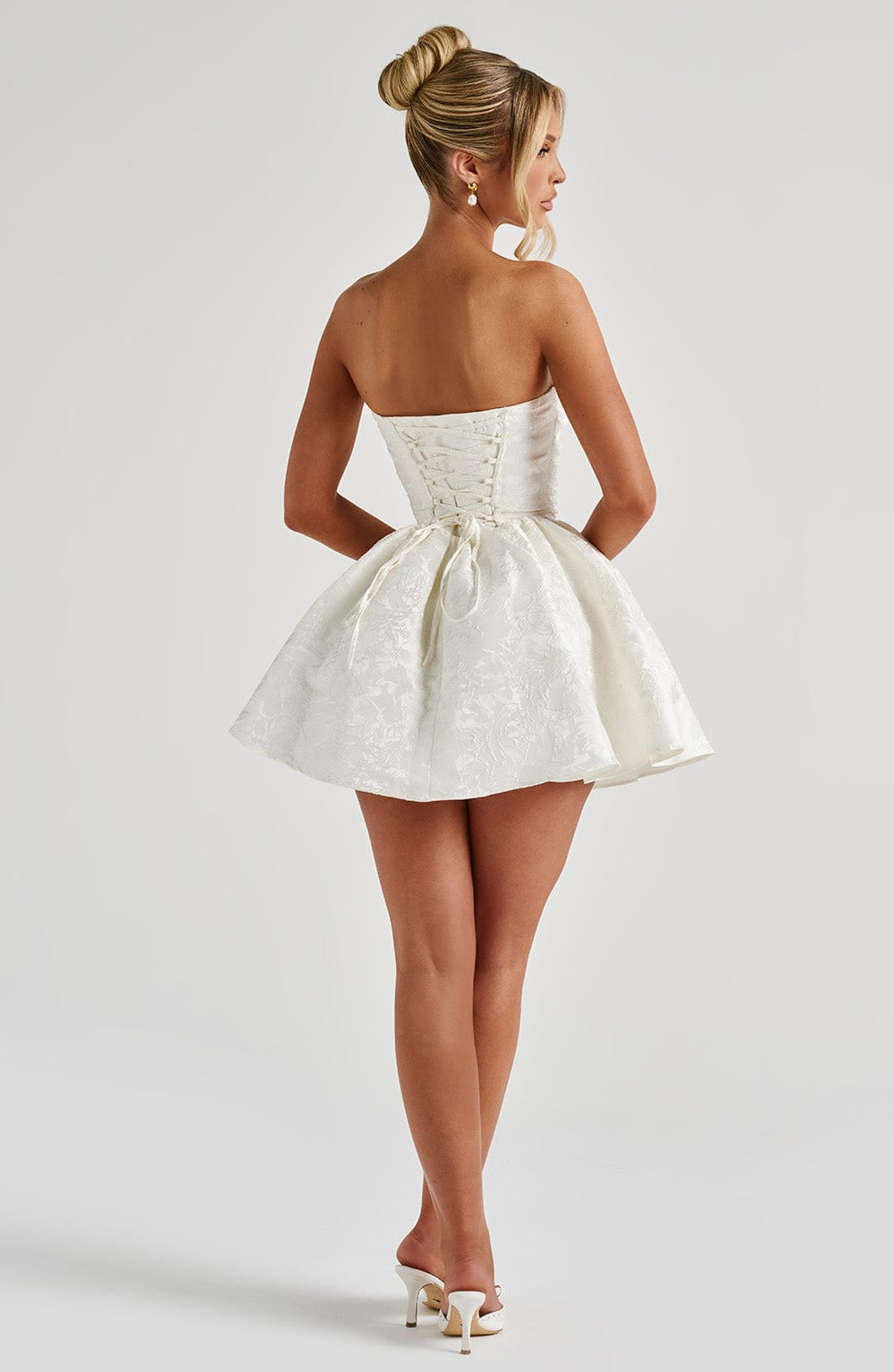 Chic A-Line Strapless Sleeveless Lace Up Back Mini Homecoming Dress