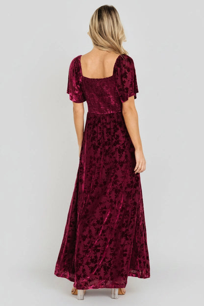 Plus Size Elegant A‑Line Sweetheart Short‑Sleeve Smocked‑Back Floor‑Length Mother Of The Bride Dress