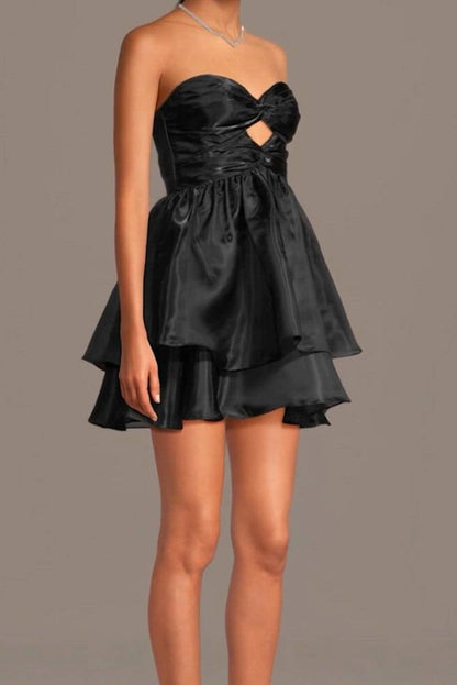 Black A Line Strapless Sleeveless Mini Homecoming Dress