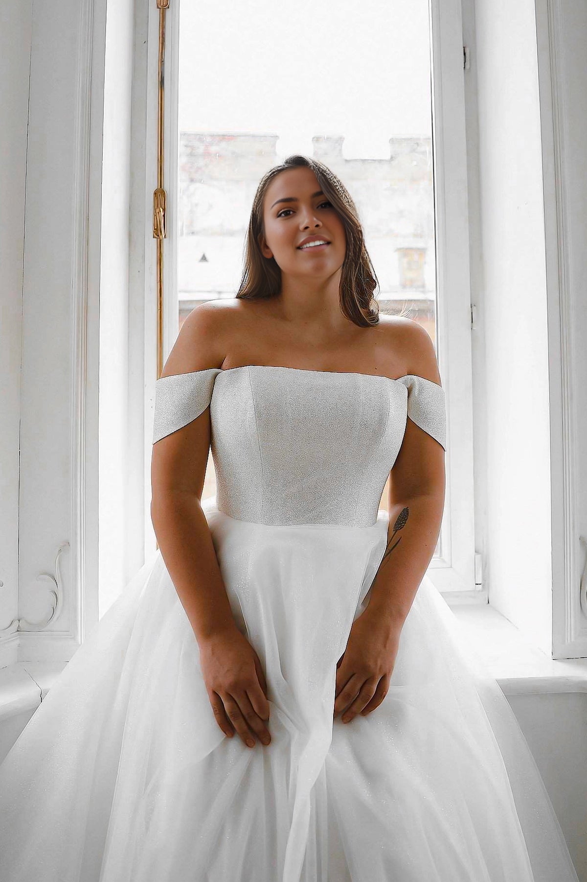 Elegant A-Line Straight Neck Off-Shoulder Lace-Up Plus Size Wedding Dress